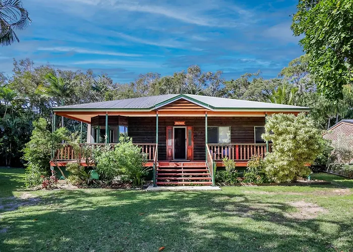 Merindah - Four-Bedroom Modern Pet-Friendly Home In Central Agnes Water