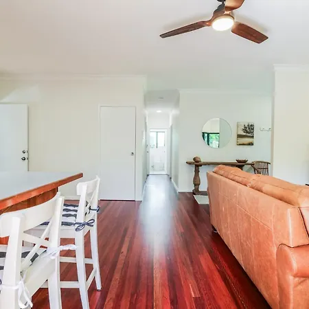Merindah - Four-Bedroom Modern Pet-Friendly Home In Central Agnes Water Exterior photo