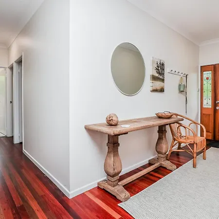 Merindah - Four-Bedroom Modern Pet-Friendly Home In Central Agnes Water Exterior photo